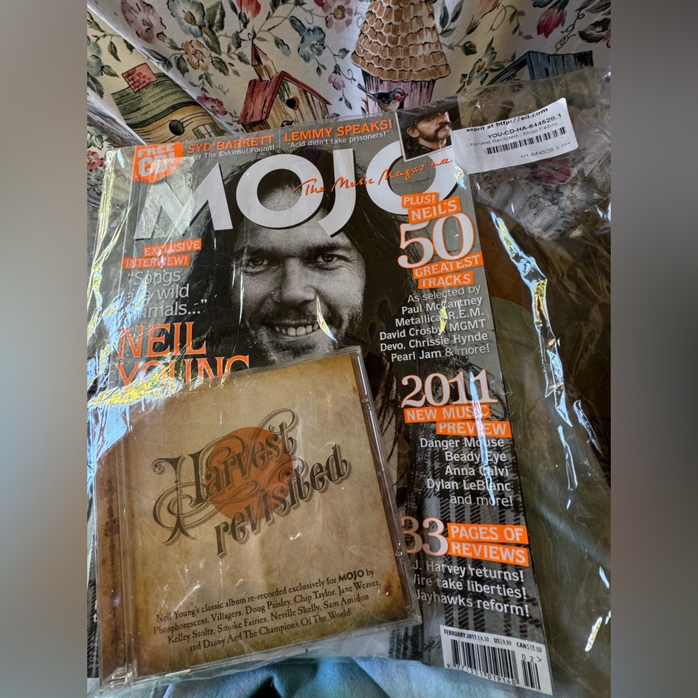 2011 Mojo Magazine with Harvest Revisited CD